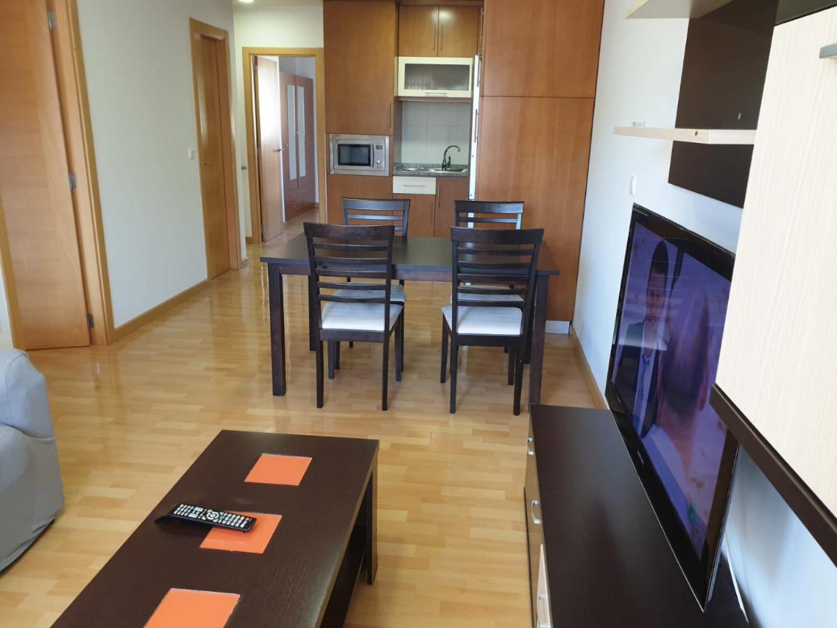 דירות Apartamento Tira פיניסטרה מראה חיצוני תמונה